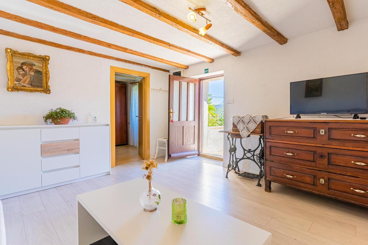 Apartmani Valun1 Exteriör bild